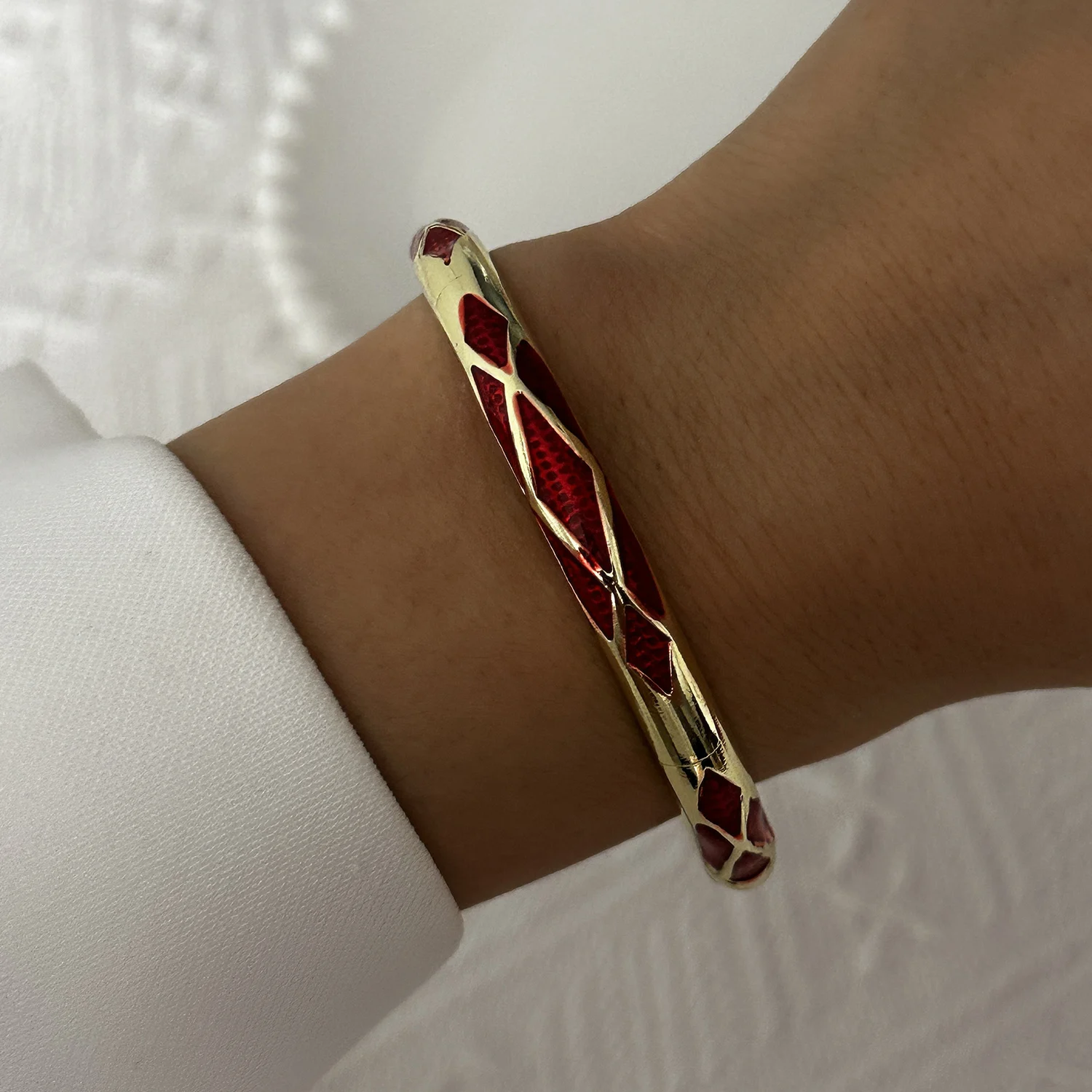 Elegantes Emaille-Armband mit Blumenmuster für Damen, Retro-Stil, vergoldet, mit Zirkonia-Blumen und bösem Blick, Partyschmuck