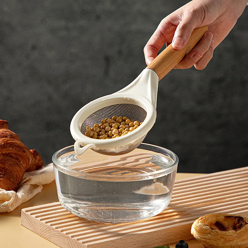 Nuevo tipo de tamizador de harina con mango de madera, malla fina para repostería, tamizador de azúcar en polvo, multifuncional para zumos y leche de soja.