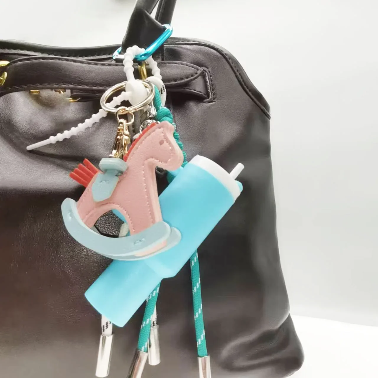 Ita Taschenzubehör Taschenanhänger Tiere Anhänger für Hermes Tasche Damen Handtasche Geldbörse Schlüsselanhänger Mann Rucksack Dekoration Kette