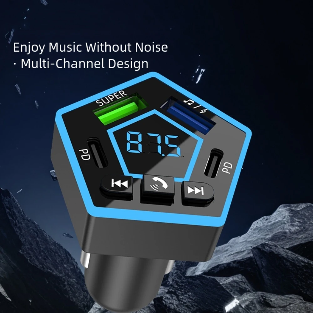 ドライビングエクスペリエンス 4ポートカーチャージャー ブラック コンパクトデザイン 抜群の音質 高い汎用性