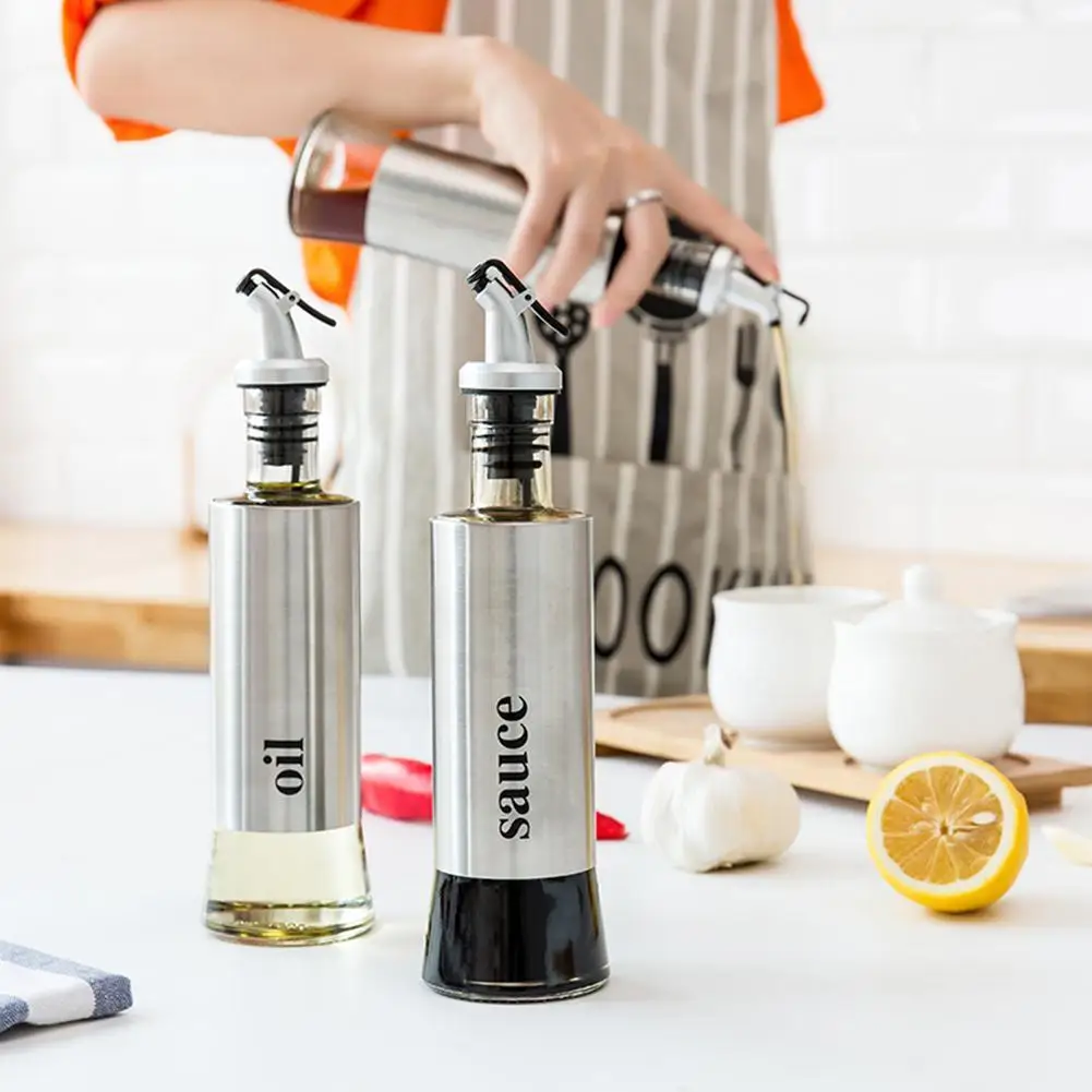 Oil Bottle Olive Oil Sprayer Wine Liquor Dispenser Food Grade Seal Leak-proof Rubber Nozzle Dining Room Oil Pot Kitchen Gadget