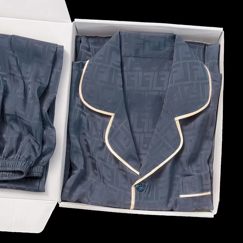 

Custom Basic Regular Embroidered Satin Pajamas Set 2 Piece Men's Silk Luxury Blank Pajamas Men Sleepwear Sets Satin Pajamas