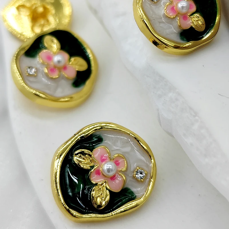 18/23MM Elegant Pink Flower Luxury Shank Buttons Of Clothing Beautiful Irregular Shape Designed Pearl Beaded Fashion Button DIY