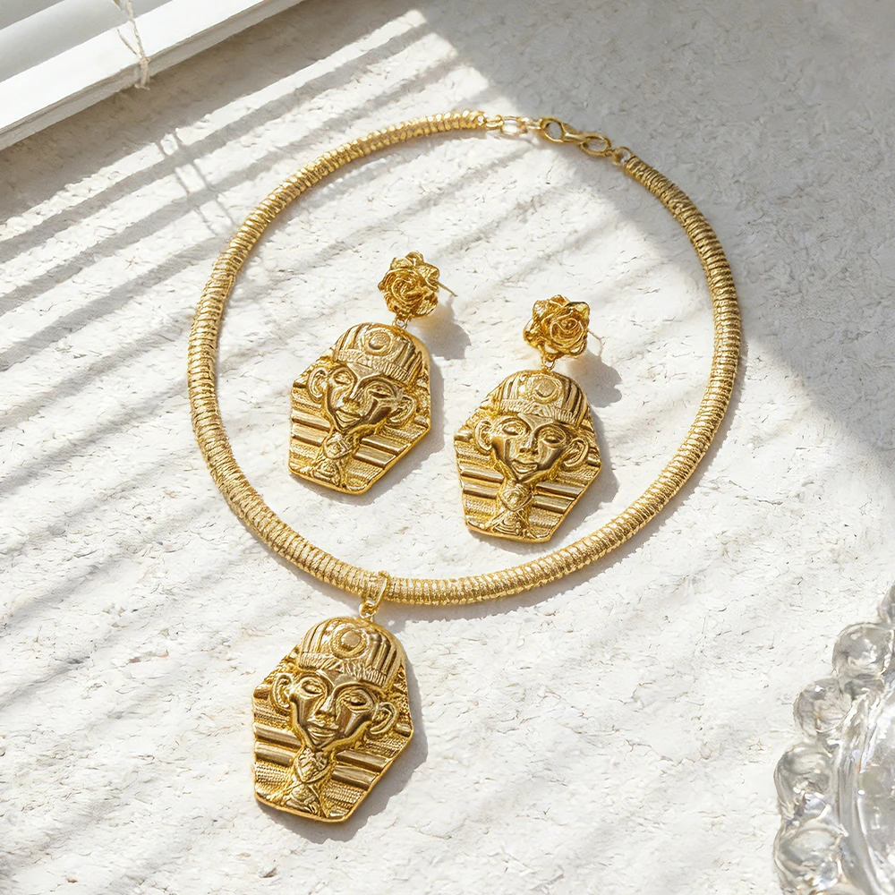 Vintage Jewelry Set Pyramid Ancient Egyptian Pharaoh Pendant Gold Color Copper Necklace Earrings Lady Jewelry Accessory Gifts