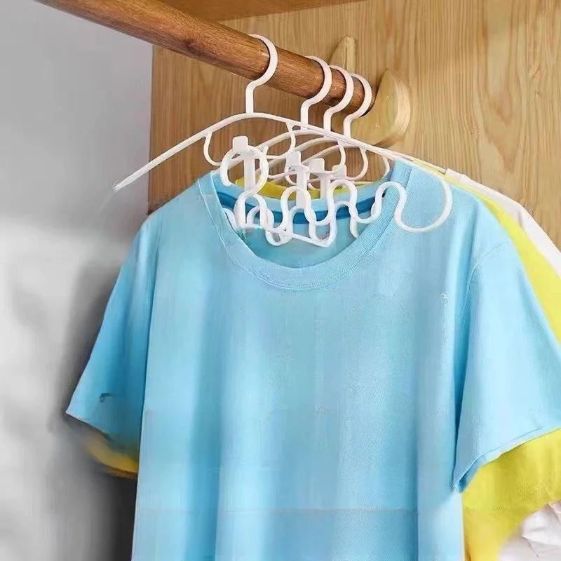 

Wavy Clothes Hanger Non-Slip Plastic Vest Hanger for Hanging Clothes Home Use Unmarked Multi-Functional Creative Design