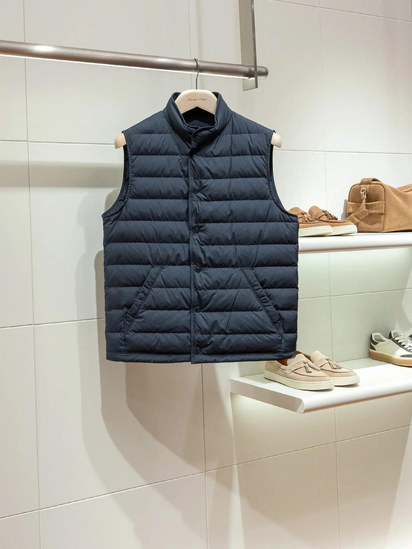 Liuqiao 95 white goose down Rudolph fluoride-free three-proof fabric light quilted ribs down jacket vest
