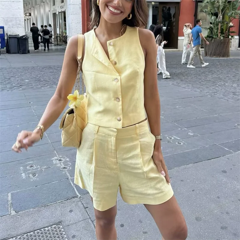 

Женский элегантный желтый льняной костюм на бретелях, лето 202, женские милые однотонные шорты, костюмы, женские повседневные базовые удобные комплекты на бретелях