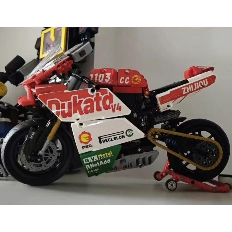 Disponibile 723 pezzi moto da corsa tecnica famosa moto V4 blocchi di costruzione mattoni modello giocattoli set di regali per bambini di Natale