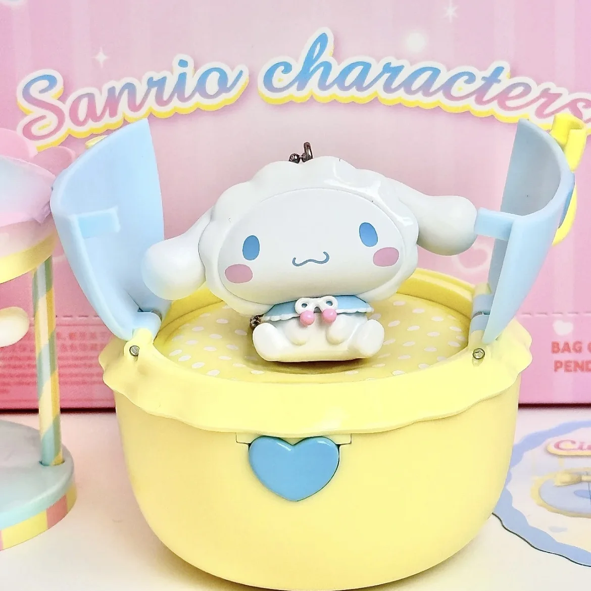 Seria zawieszek dla niemowląt Sanrio, modne zabawki, figurki w pudełkach niespodziankowych, Kulomi, Melo, Tipacha, pies Cynamon, gadżety i prezenty.