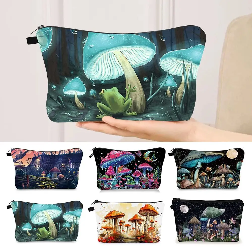 

Fashion Mushroom Print Cosmetic Bag Large Capacity Zipper Toiletry Bag Coin Purse