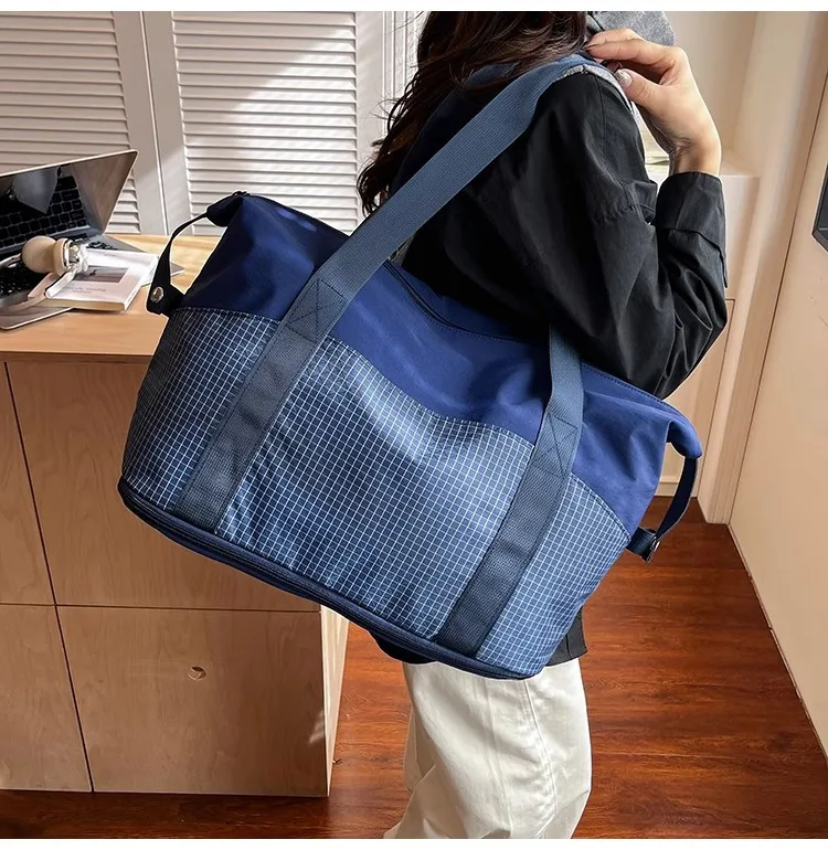 短期出張用の折りたたみ式トラベルバッグ、女性用の大容量手荷物キャビンバッグ、ジムバッグとしても最適です。