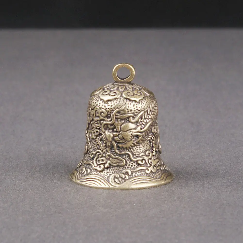 

Миниатюрный латунный колокольчик с гравировкой дракона, маленький подвесной кулон для рукоделия, брелоков, ветряных колокольчиков, домашнего декора, винтажный колокольчик