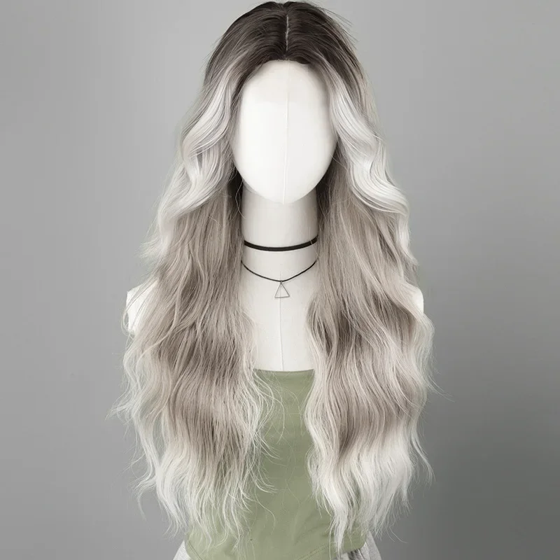 Graue Wasserwelligkeit mit Farbverlauf, langes lockiges Haar, synthetische Perücke aus Chemiefaser |   Hochwertige geschichtete Perücke |   Geeignet für den täglichen Gebrauch