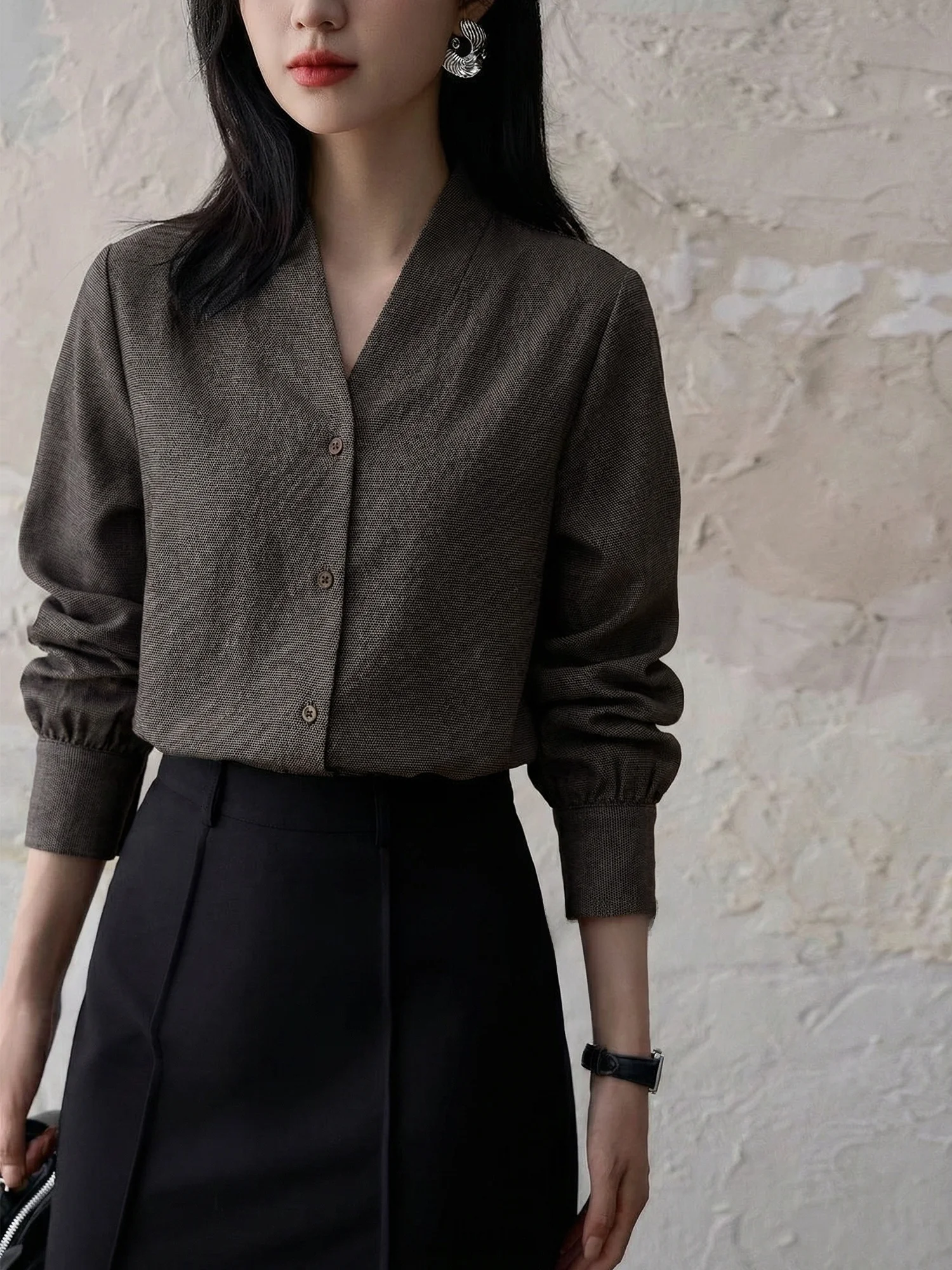 

Chivirin Women's Long Sve Modal irt V-ne Ele Draped Feel Spring 2026 Faion French Sle Polyester Blend UV Prote...