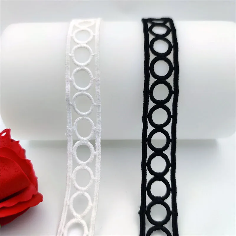 2cm bianco nero bilaterale Guipure ricamato pizzo netto fiore cucito Crochet Trim latte seta vestiti nastro fai da te