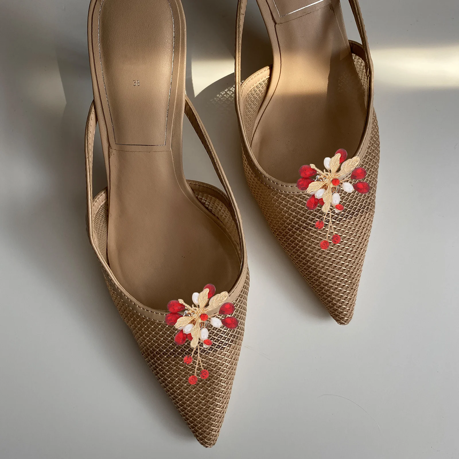 

1Pair Rhinestone Wedding Shoe Clips Crystal Flower Buckle Handmade Detachable Bridal Shoe Charms Decorative Accessories