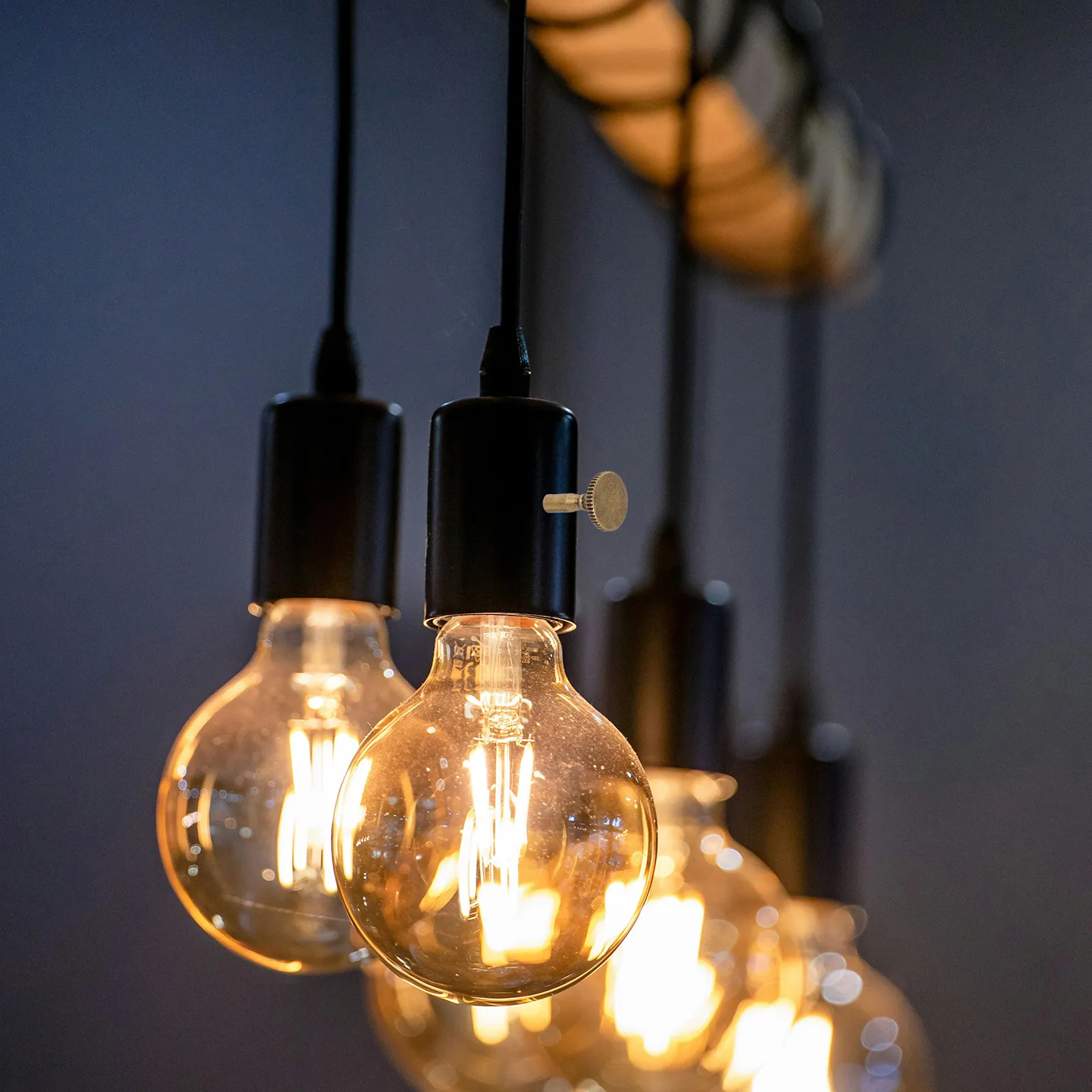 

Набор из 4 стильных хромированных ручек-переключателей для люстр, настенных и настольных светильников, простое управление, регулировка яркости