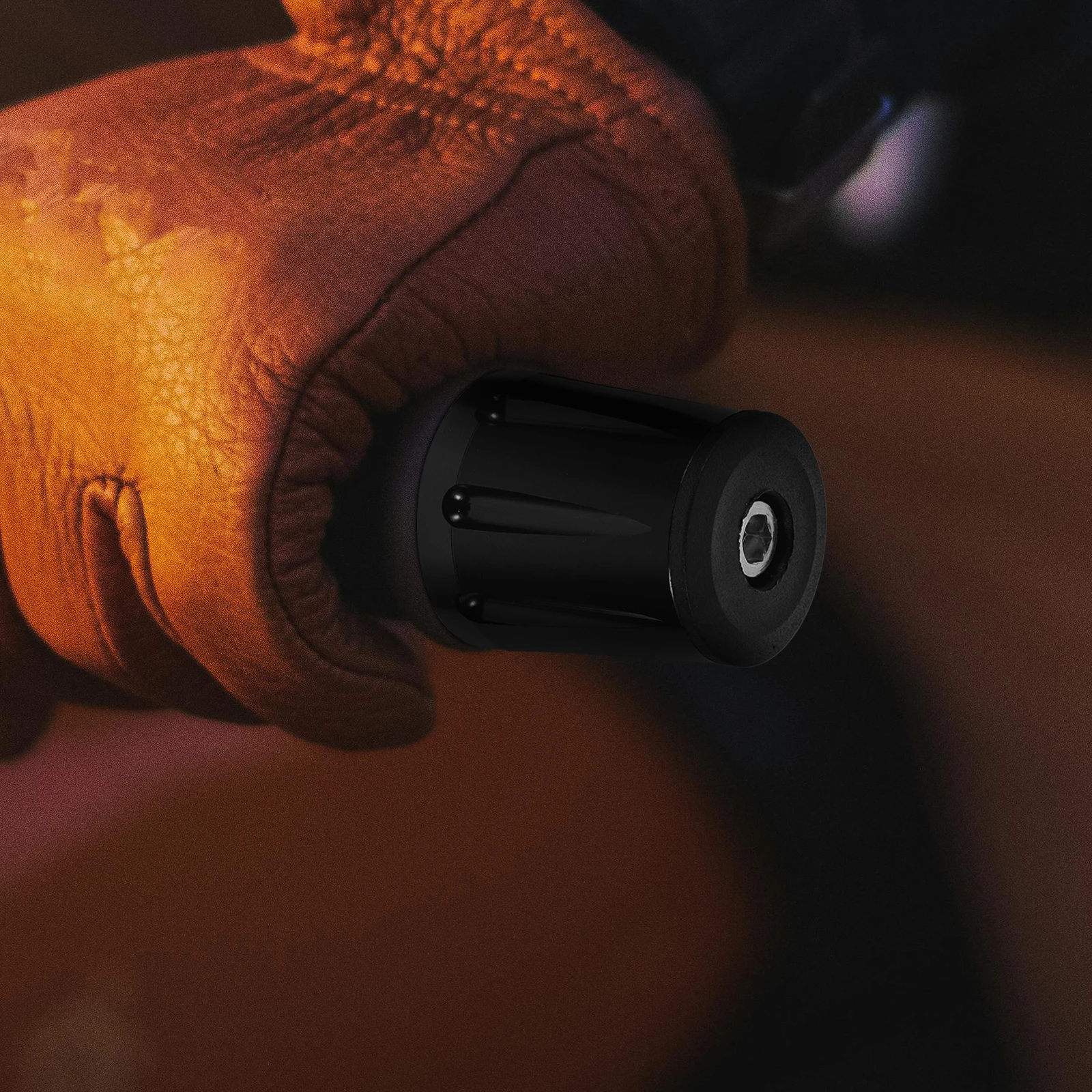

Hand Plug Handlebar End Plugs Motorcycle Grip Cover Dirt Iron Ends Caps Double Color Aluminum Reliable Grip Easy Installation
