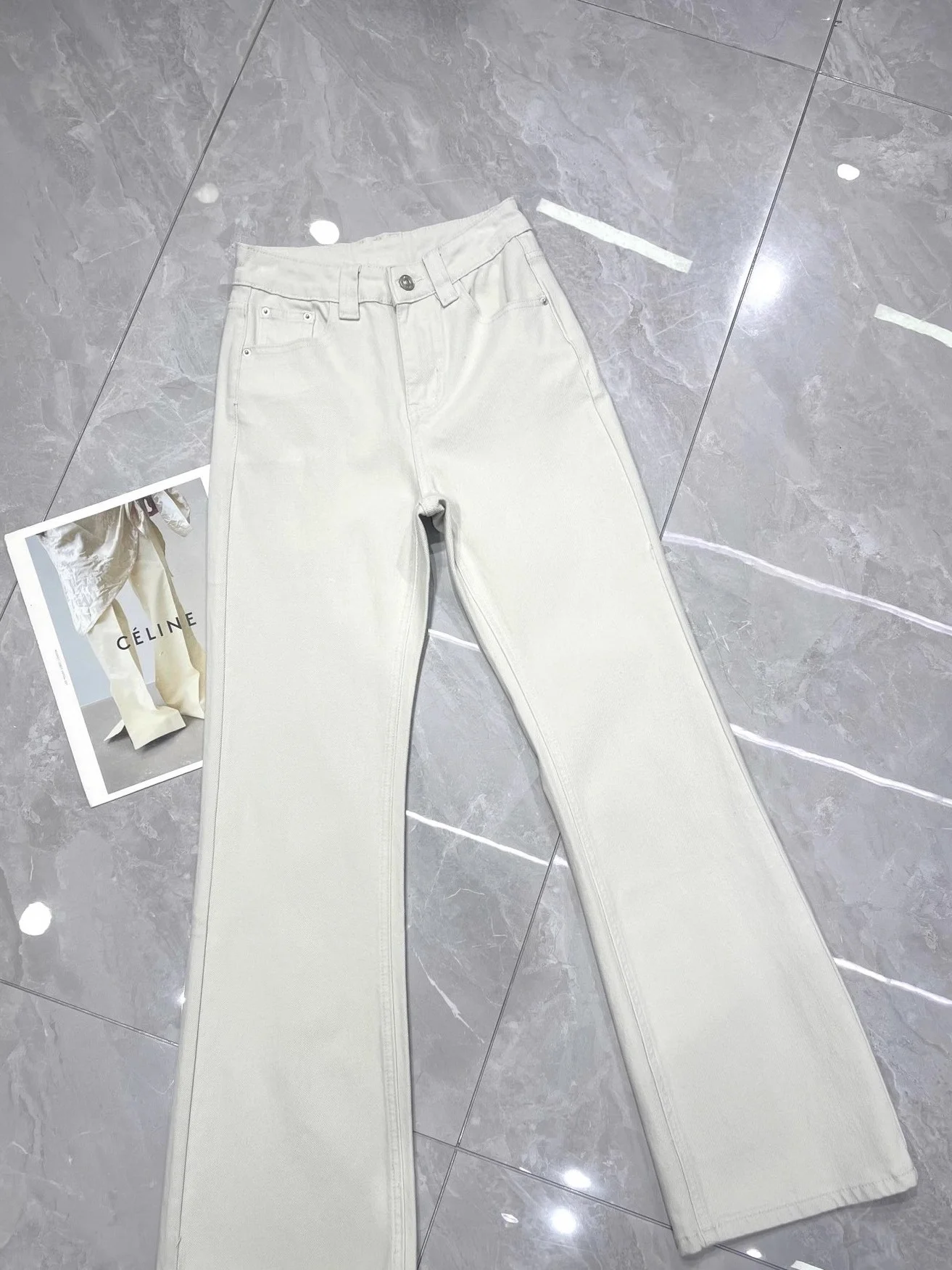2025 Women's Early Autumn New All-match Micro-lar Jeans