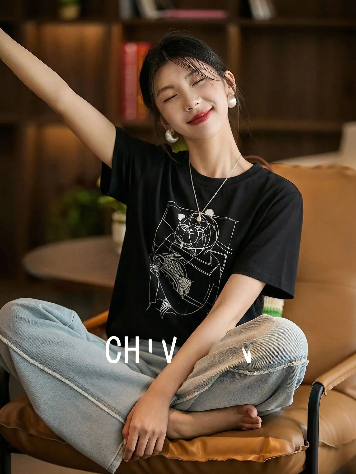 

Шелковая футболка Chivirin с короткими рукавами, женская модная футболка с простым принтом и круглым вырезом, черный топ для похудения, летняя повседневная одежда