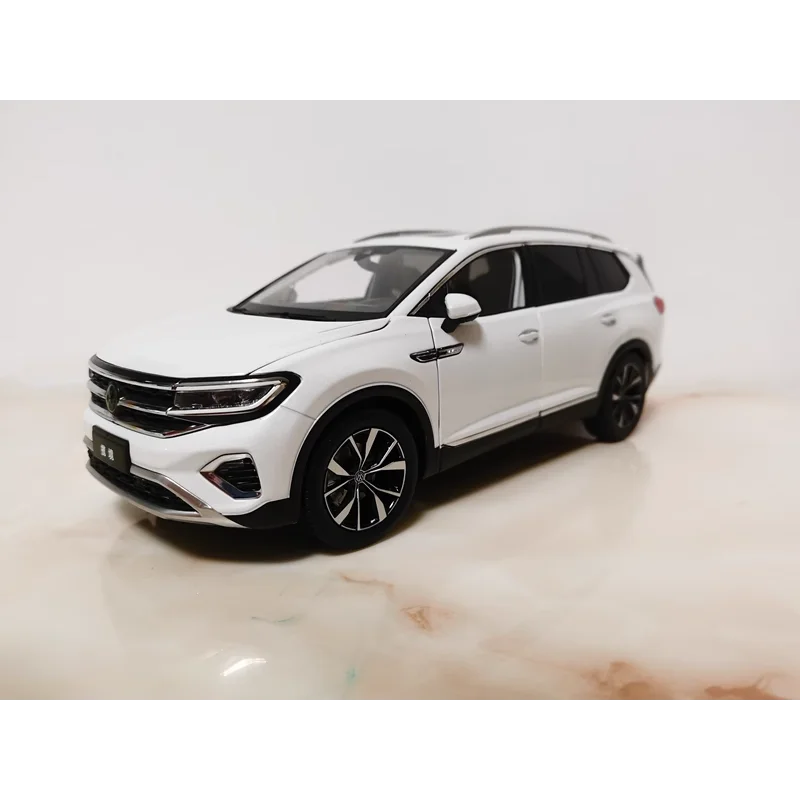 

Литой под давлением масштаб 1:18, оригинальный FAW-Volkswagen T-ROC Teragon Tango SUV, модель автомобиля из сплава, Коллекционная игрушка, подарок, сувенирный дисплей