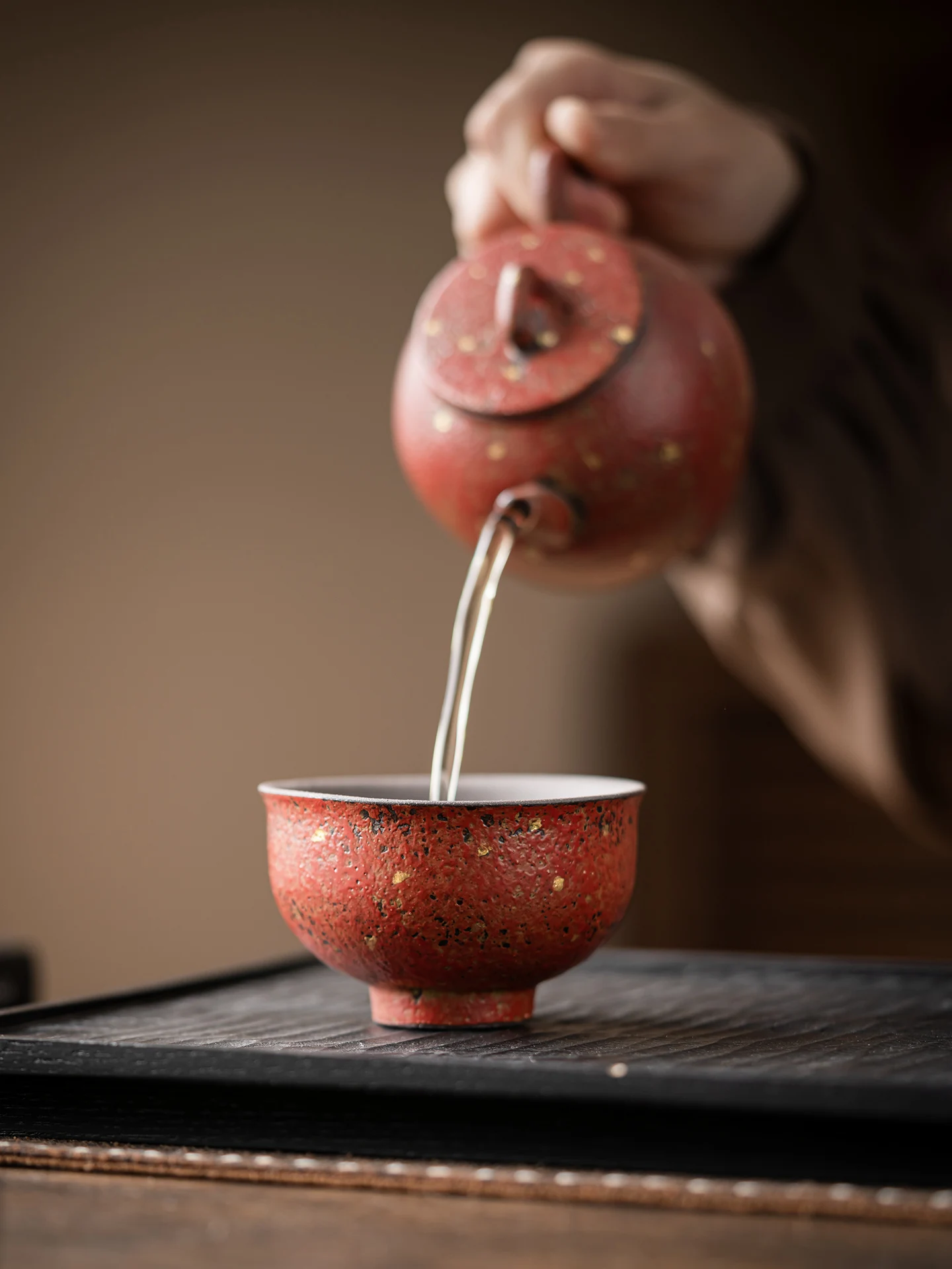 Shangqi Mountain Red Gold Dusting Ceramic Tea Cup High End Individual Owner Cup Handmade Crafted Chinese Style Tea Set