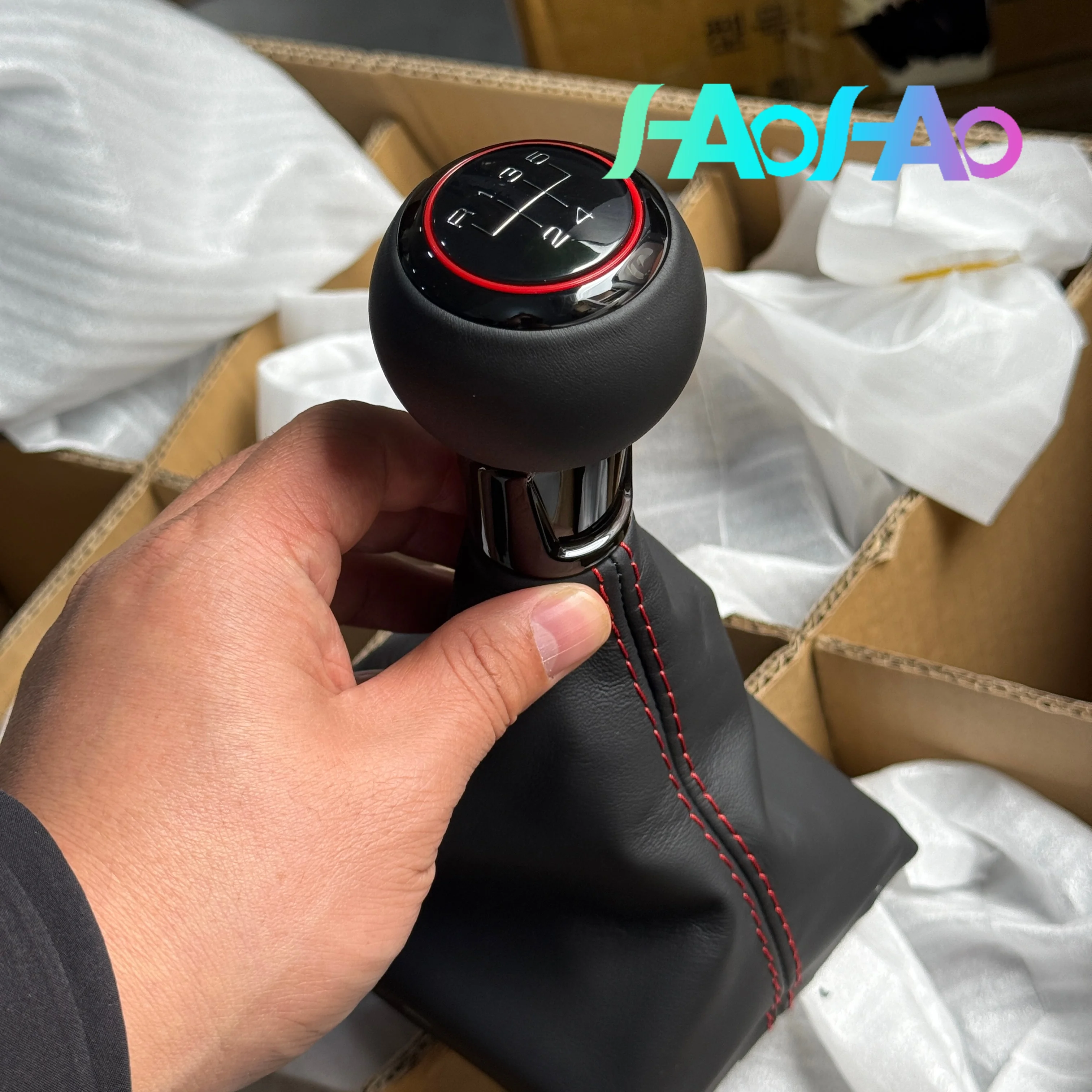 Used for Volkswagen, used for Audi. 5-6-speed manual gear shift knob. Multi color optional with leather cover