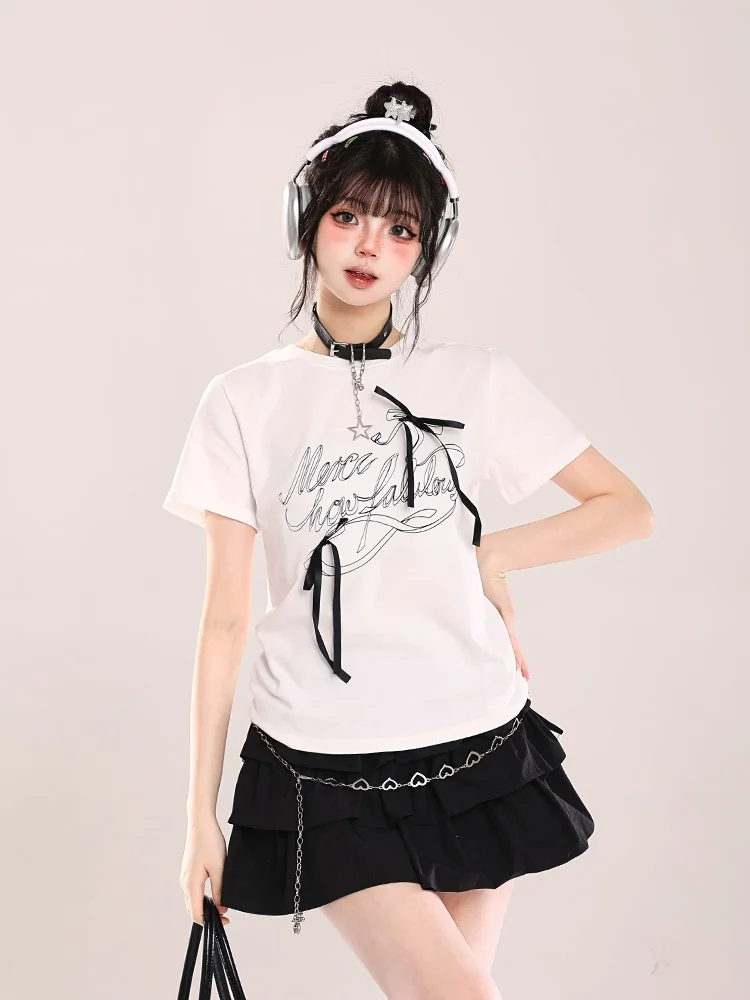 

Женская летняя футболка с коротким рукавом и принтом в виде узлов, придающая стройность плечам, в стиле Sweet And Spicy.