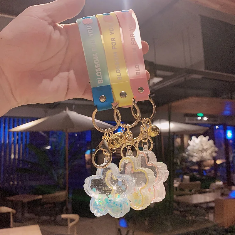 Fashion Flower Type Quicksand Hourglass Sakura Bottle Key Chain Girl Bag Pendant Cartoon Cherry Blossom Sequins Liquids Keychain