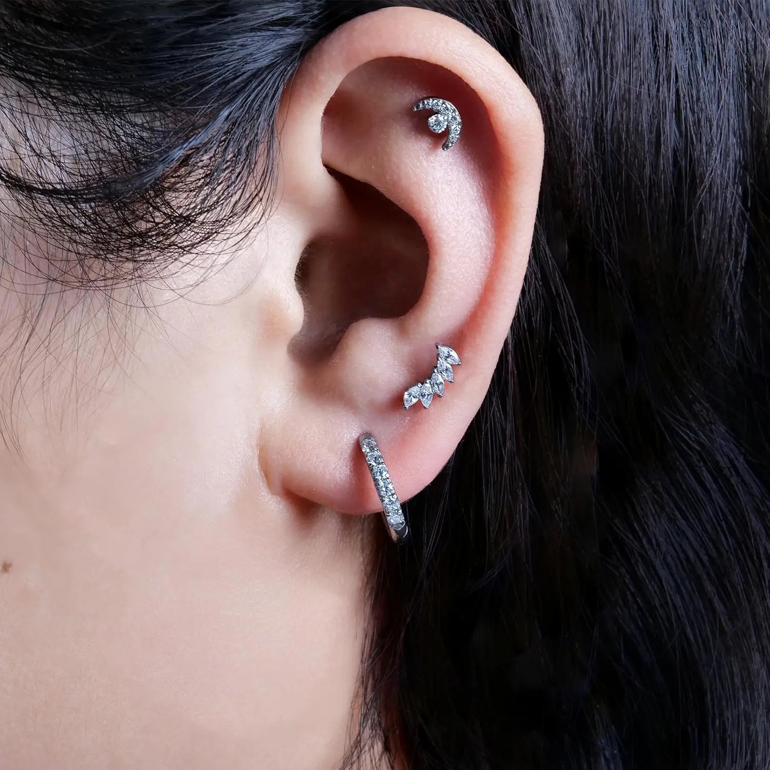 Hypoallergenic Titanium ASTM F136 Moon Animal Cross 18G 16G Flat Back Internal Thread Stud Earrings Lip Piercing Jewelry 1PCS