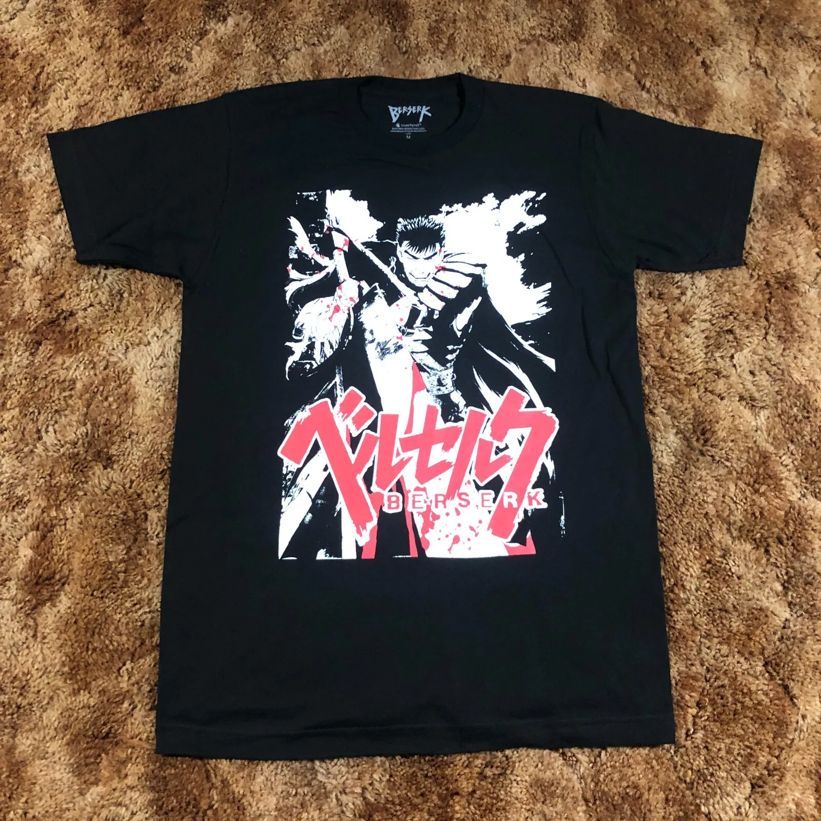 НОВАЯ мужская рубашка Berserk Manga Guts Sz M Black Swordsman Anime Crunchyroll Miura