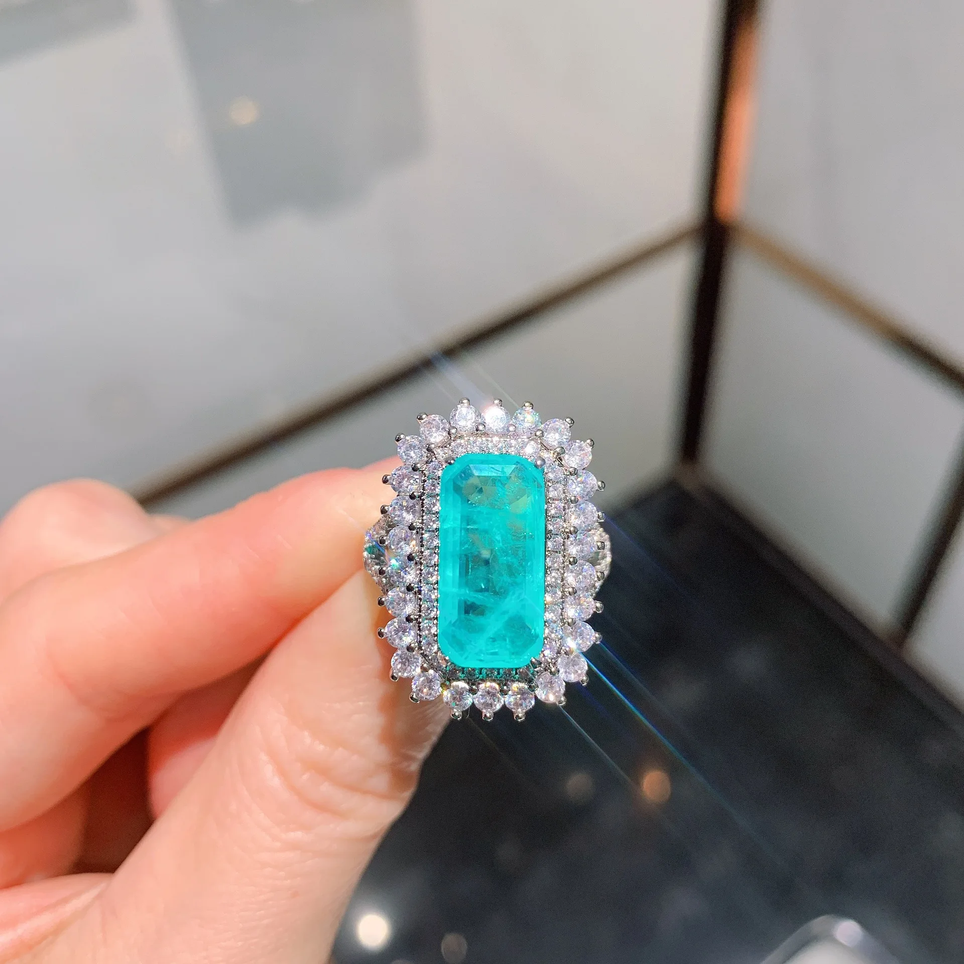 925 Silver Ring Simulation Paraiba Retro Style Sparkle Diamond-encrusted For Lady Ring Party Birthday Wedding Gift