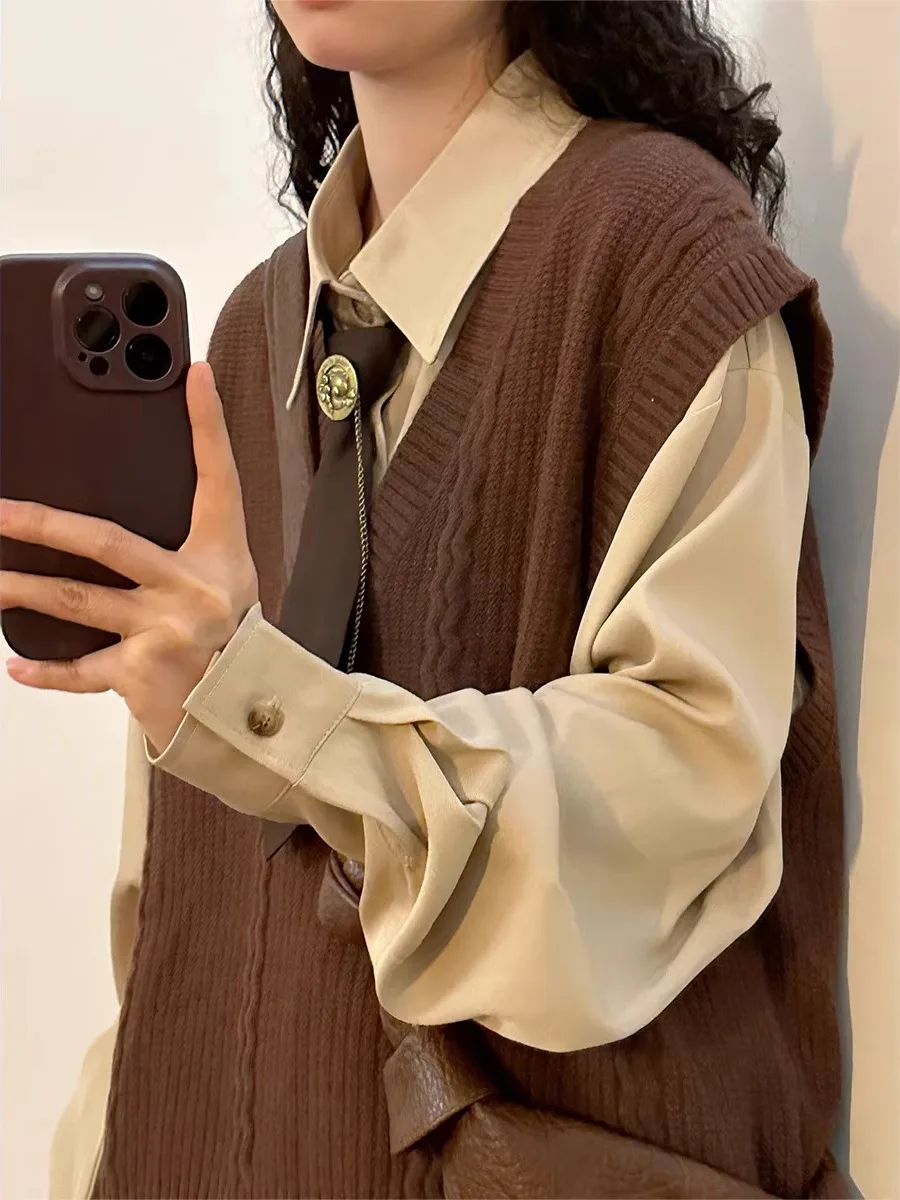 

Fall American College Sle Two-Piece Set irt Svel Knitwear V-Ne Vest Sweater Neutral Loose Fit Casual Basic Thin