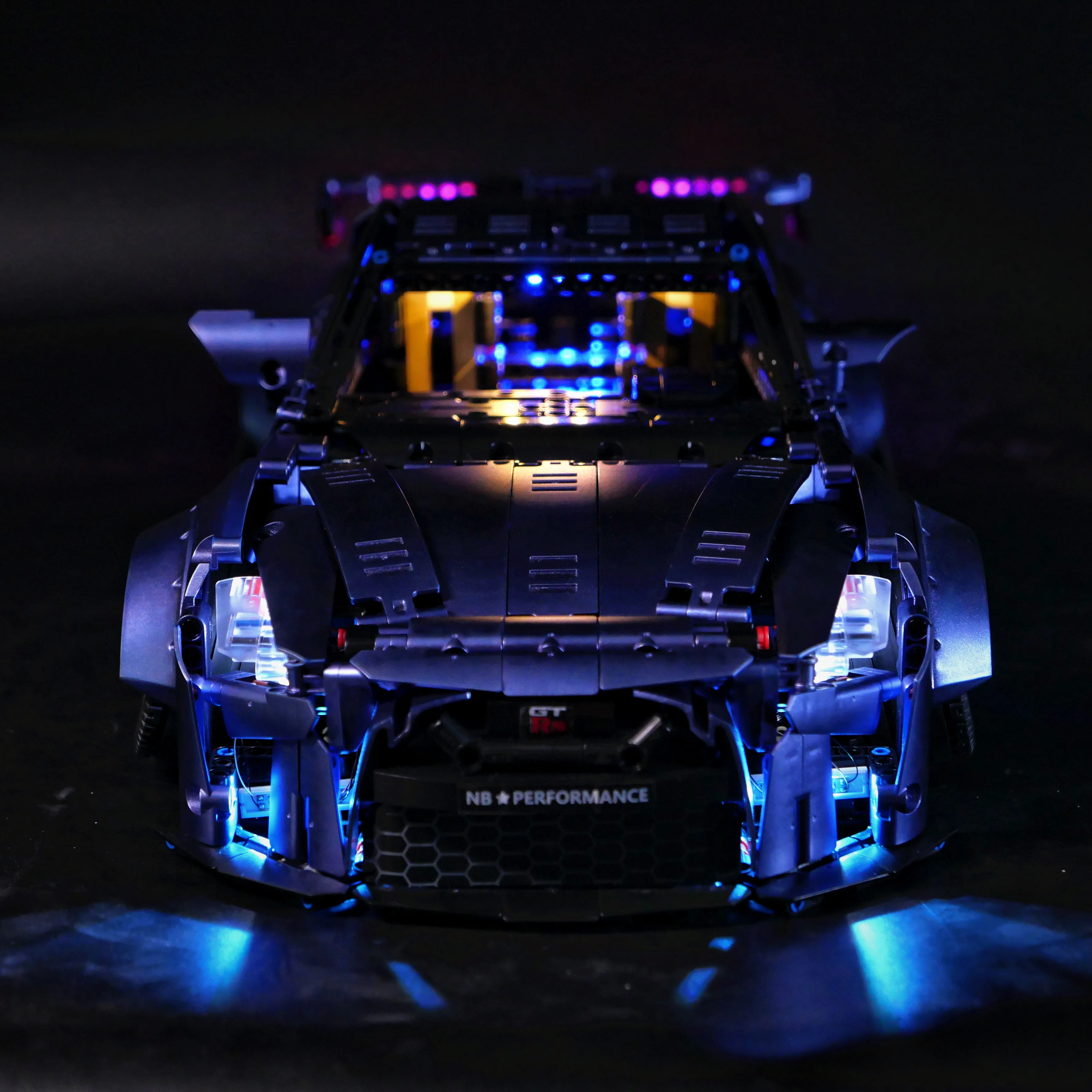 1:10 Purple Low Stance Widebody R35 GT-R Building Blocks Model 2389PCS Sports Car Display Set Optional LED Lighting
