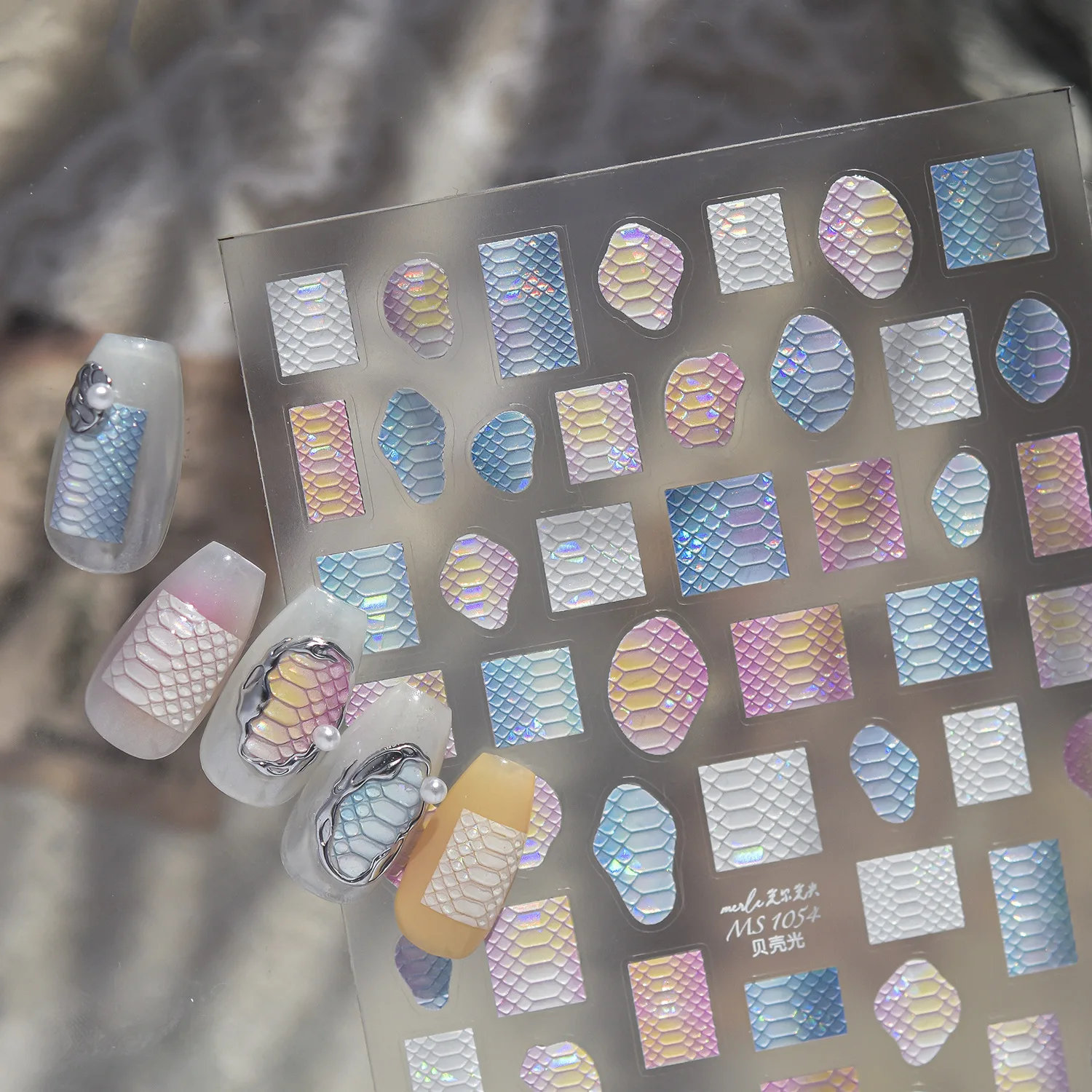 Naklejki na paznokcie Y2K Snak – Nail Art Oval recenzja i cena