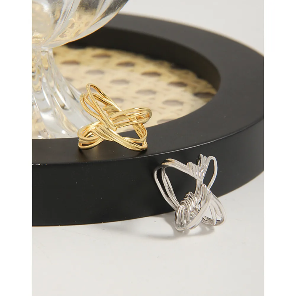 

Корейское серебряное кольцо с текстурой веревочного узла INS — стерлинговое серебро S925 с лазерной гравировкой (женское матовое)