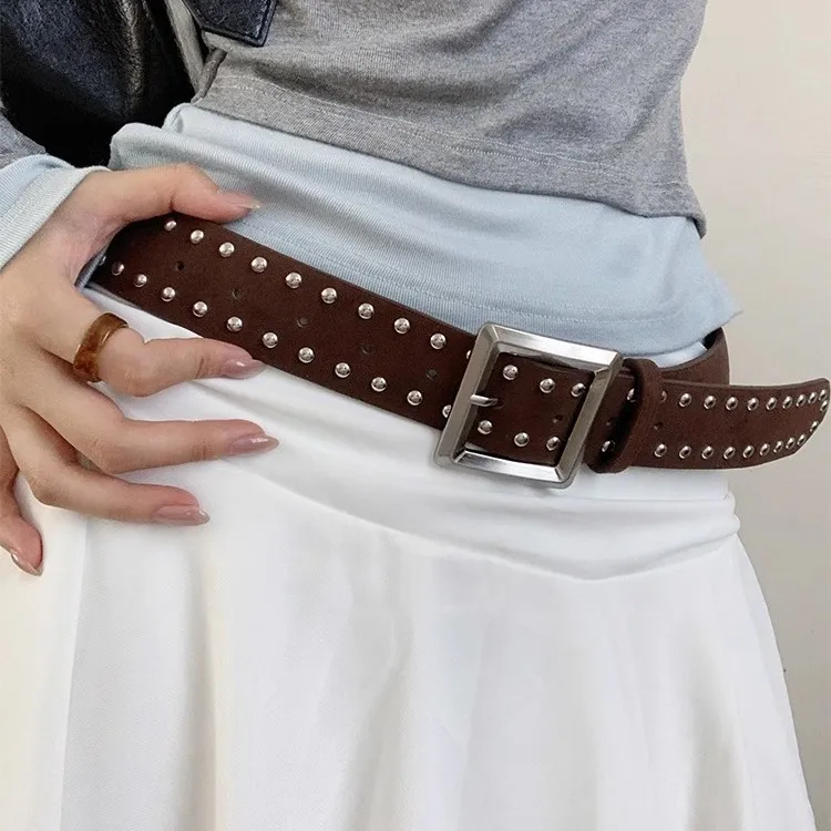 

Vintage Punk Style Wide Rivet Belt For Women And Niche Design Skirt With Jeans Belt Accessory High-End Leather Belt 2025
