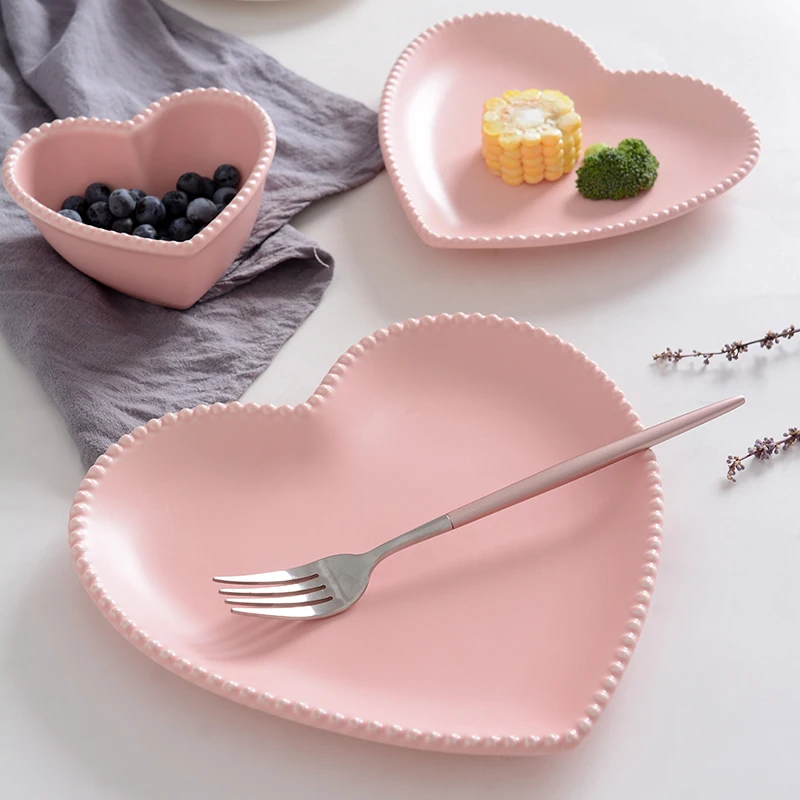 Frosted Ceramic Heart Shaped Breakfast Plate Couple Dessert Bowl Creative Hollowware Tableware Love Dish for Special Occasions