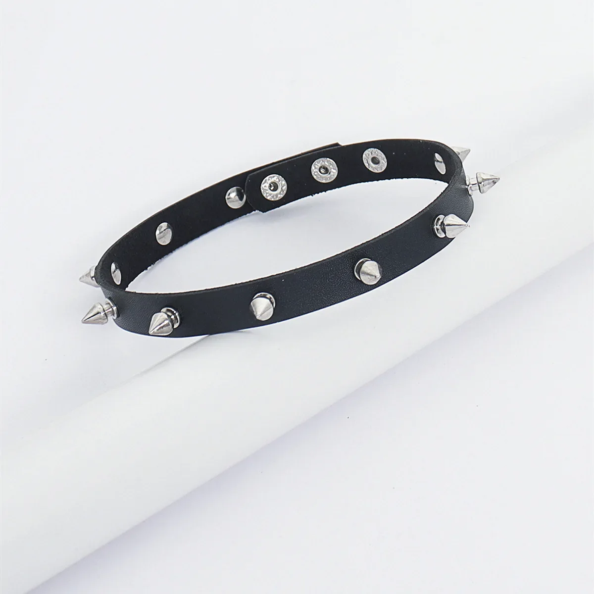 Punk Simple Night club Individuality Fashionable Dark Gothic Rivet PU leather Spike Leather Pendant Choker