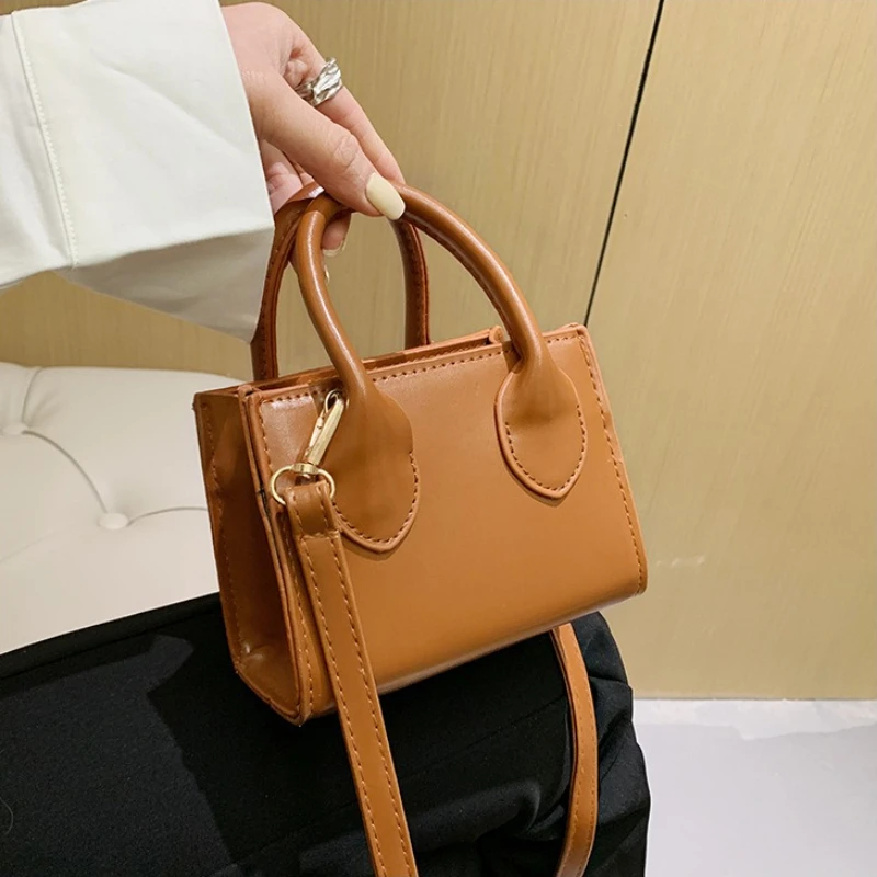 

Минималистичная черная маленькая квадратная сумка с верхней ручкой, универсальная классическая сумка через плечо для работы, женские сумки, сумки-кроссбоди, кошельки