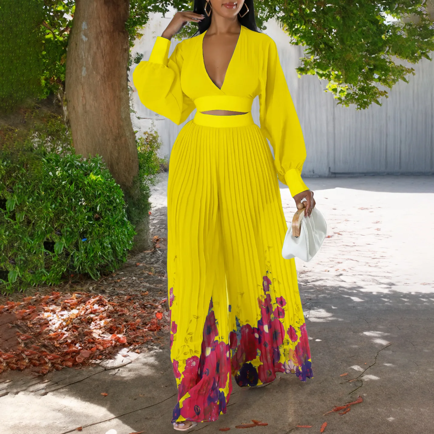 

Women's Clothing 2026 Spring New Fashionable Chiffon V-neck Pleated Top And Printed Wide-leg Pants Set Sexy Prom Beach Party