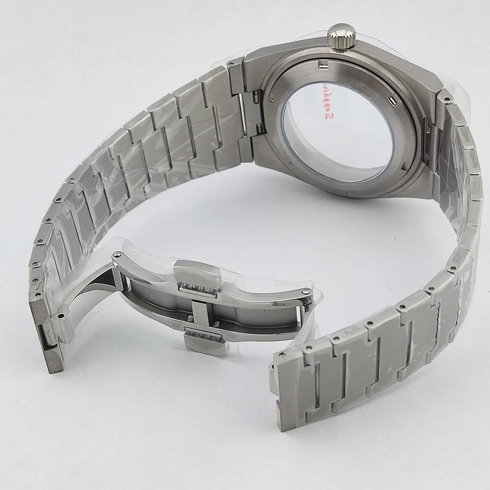 Cassa NH35 da 39,6 mm cassa in vetro zaffiro in acciaio inossidabile argento e cinturino adatto per accessori per cassa dell'orologio con movimento automatico NH35NH36