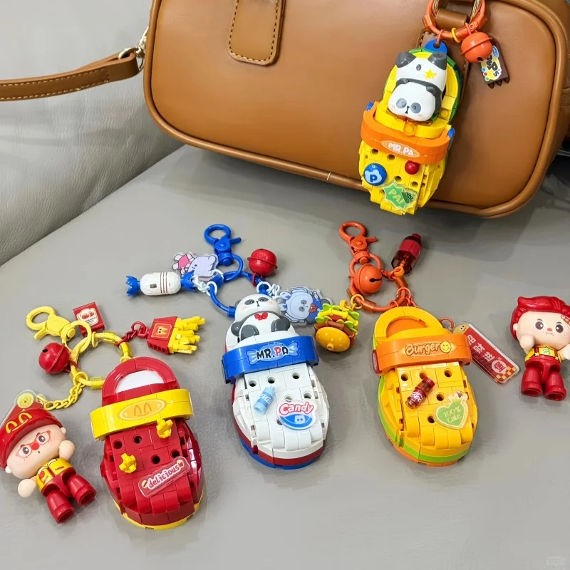 

Милые конструкторы-подвески: комбинированные модели, настольные украшения, креативные игрушки, коллекционные подарки, мини-пазлы из кирпичиков