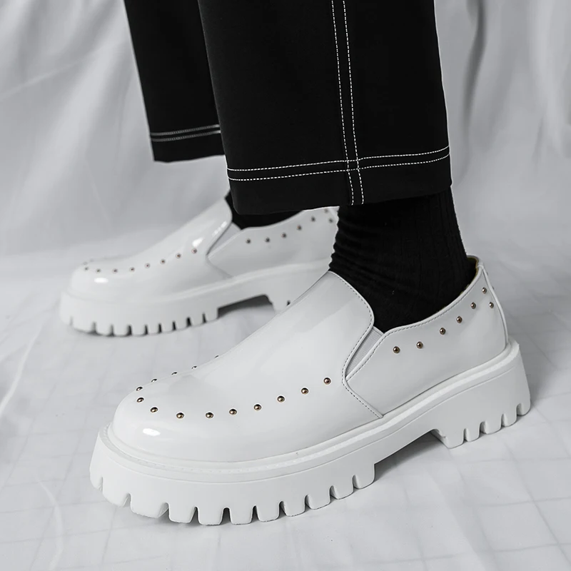 

Classic Men's White/black Round Toe Business Casual Leather Shoes Fashion Brand Men's Comfortable Foot Cover Thick Soled Loafers