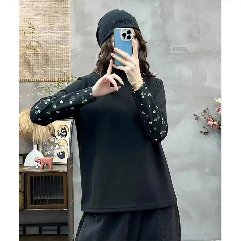 

Embroidery All-match Vintage Bottoming Shirt Autumn Winter Long Sleeve Plus Size Casual T Shirt Tops Fashion Trend Women Clothes