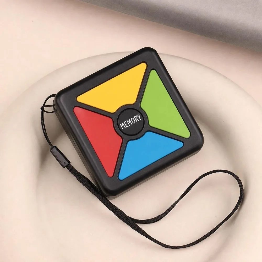 Interactive Memory Game Toy Round Lights and Sounds Color Memorizing Toy Battery Operated Handheld Electronic Toy For Toddler