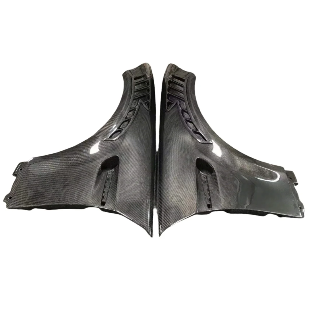 O estilo GT4 frontal de fibra de carbono completo aplicável aos modelos BMW Série 3 E92/E93 M3 2009 - 2013 personalizados