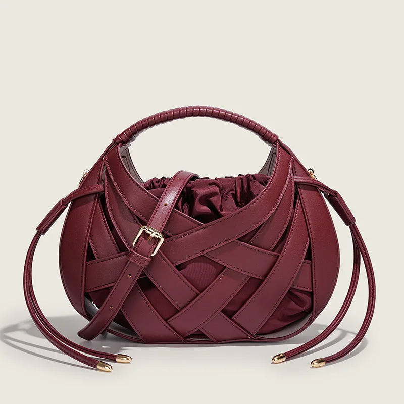 Fashion Woven Hollow Women Handbags Luxury Designer Ladies Shoulder Messenger Bag Small Totes Tassel Lady Composite Bag Burgundy