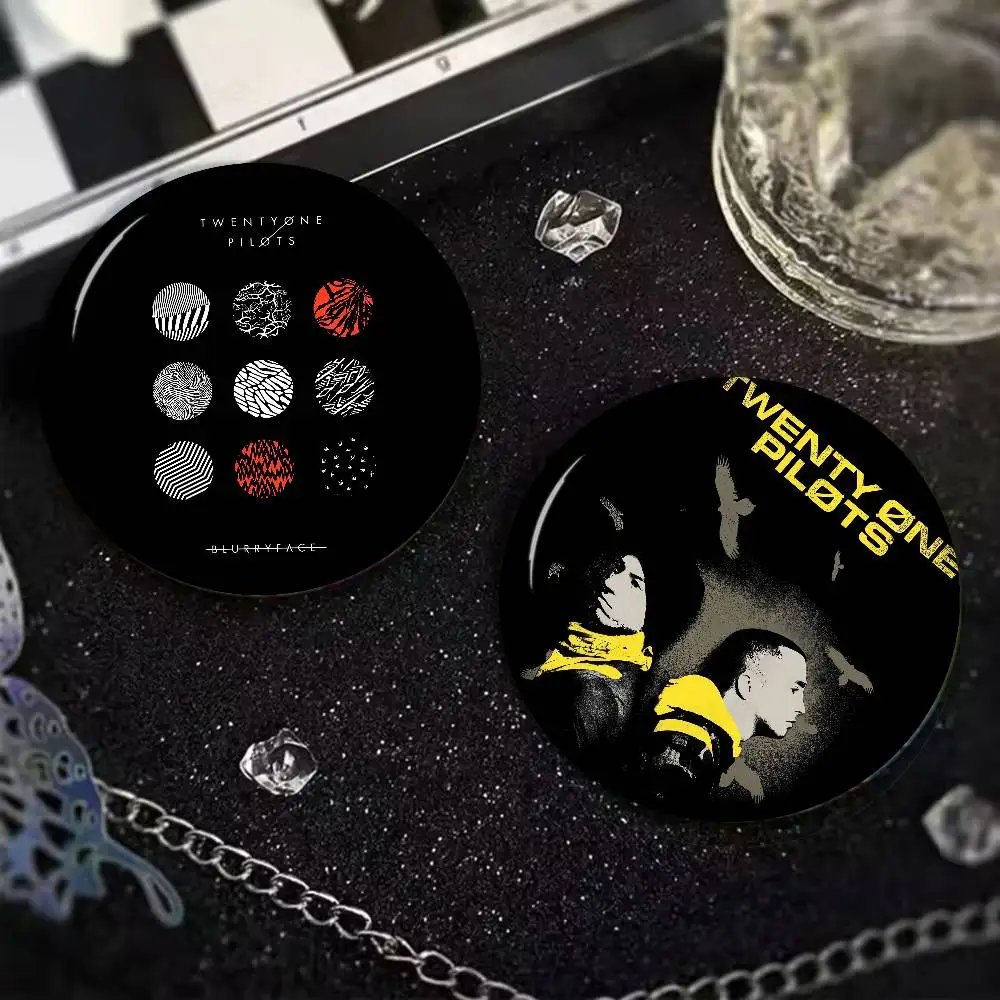 Popular T-Twenty One Pilots Band Tinplate Pin Button Custom Anime Role Old-school Brooch Cartoon Collar Badge Jewelry Gift Fans