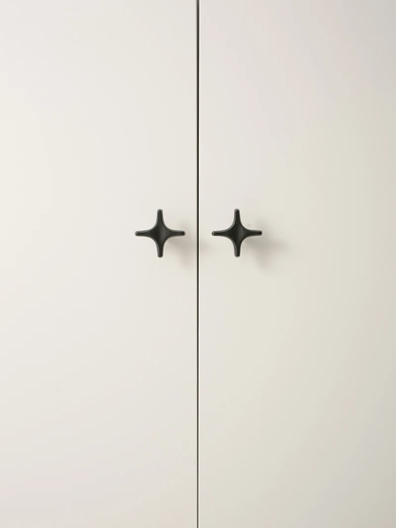 مقبض متقاطع من النحاس الأسود مقبض خزانة نحاسية سحب مقبض أثاث نحاسي تصميم متقاطع